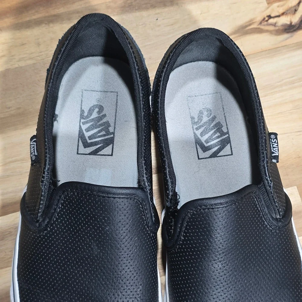 Vans Classic Perforated Leather Slip On Shoes‎ Women's 7.5 Black White
